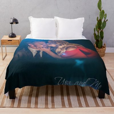 Arrow - Olicity Throw Blanket Official Overwatch Merch